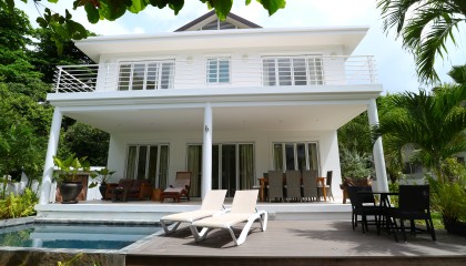 Las Brísas - Трехспальная вилла с бассейном